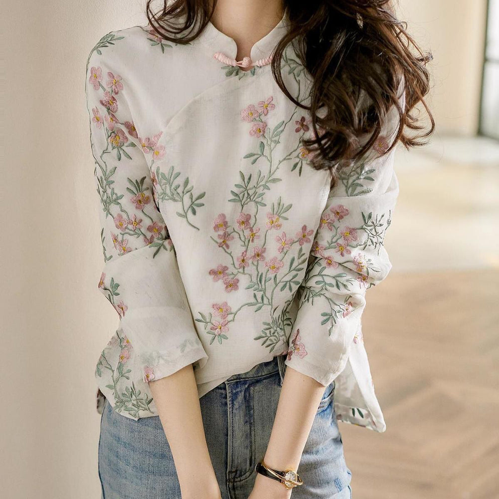 Charnette - Elegante camicia di lino ricamata per donne 1
