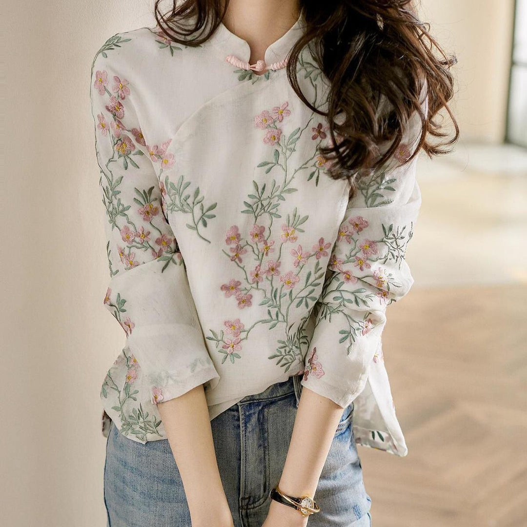 Charnette - Elegante camicia di lino ricamata per donne 1