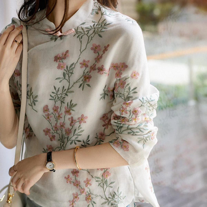 Charnette - Elegante camicia di lino ricamata per donne 2