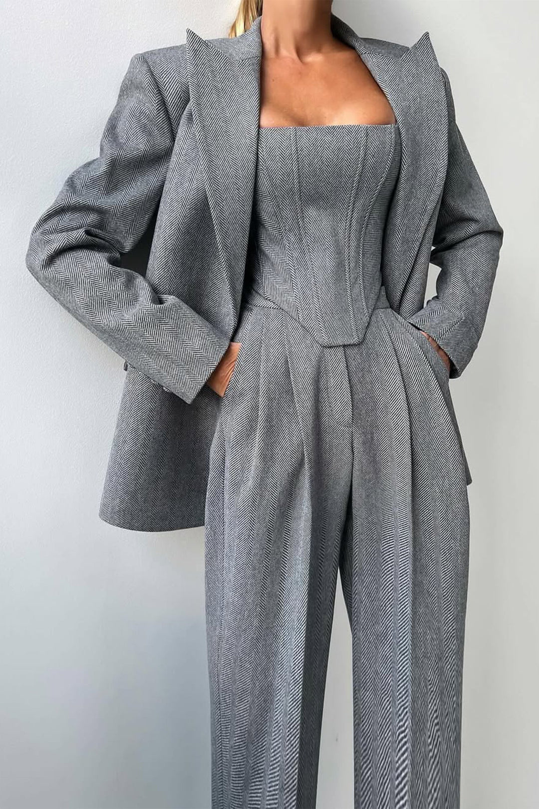 Dolce – Completo a Tre Pezzi con Blazer Doppiopetto 0