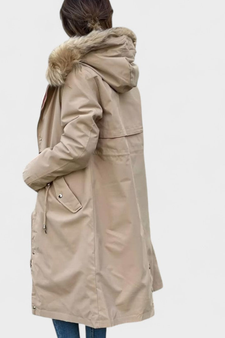 Giada | Cappotto Lungo con Cappuccio e Dettagli Chic 6
