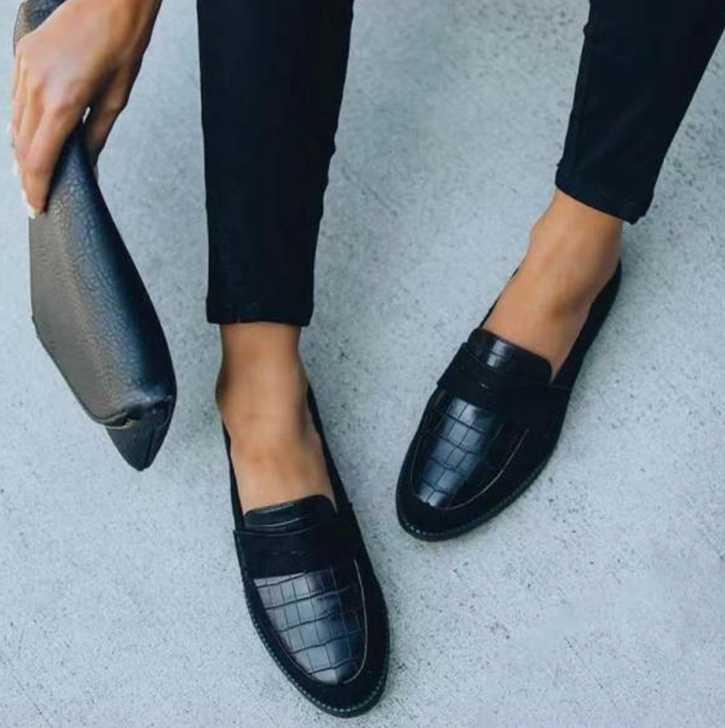 Leona - Eleganza e Comfort nelle Scarpe 0