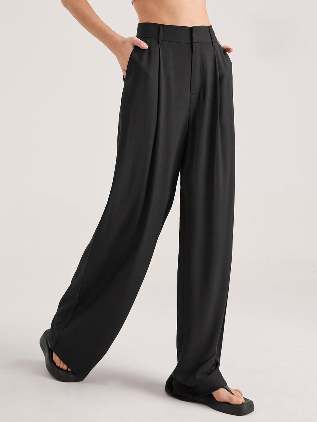 Nadia – Pantaloni a Faldini con Vita Alta 1