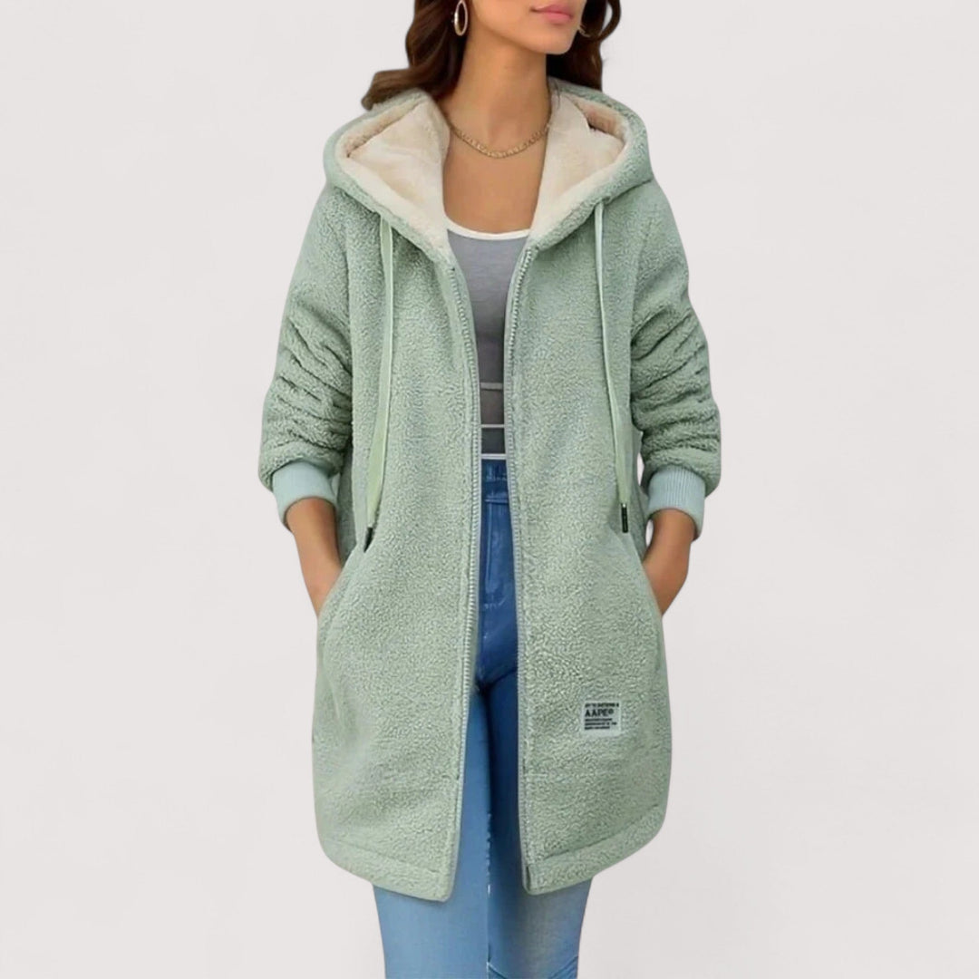 Selena | Giacca in Pile con Cappuccio 3