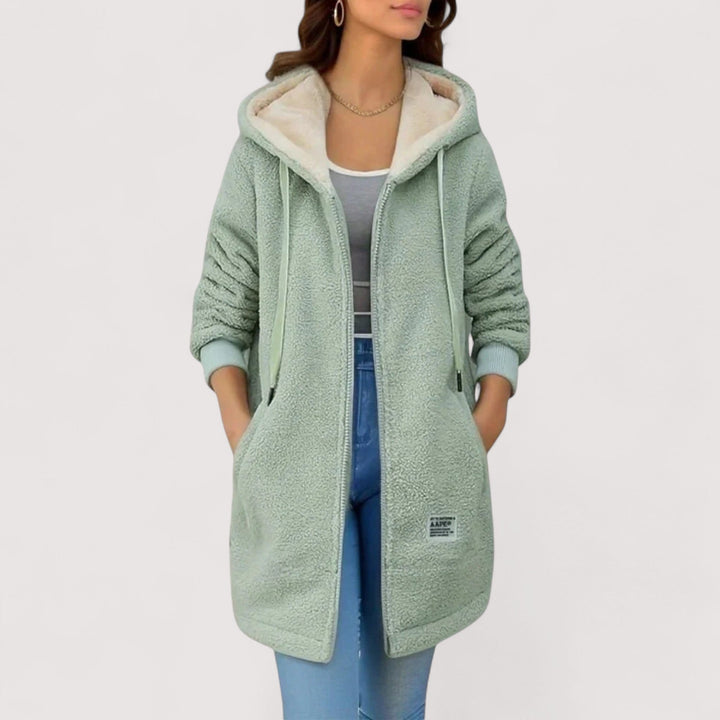 Selena | Giacca in Pile con Cappuccio 3