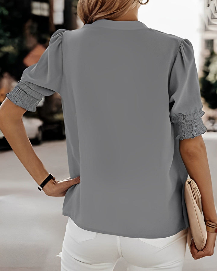 Sophia – Blusa con Scollo a V e Maniche Corte 3