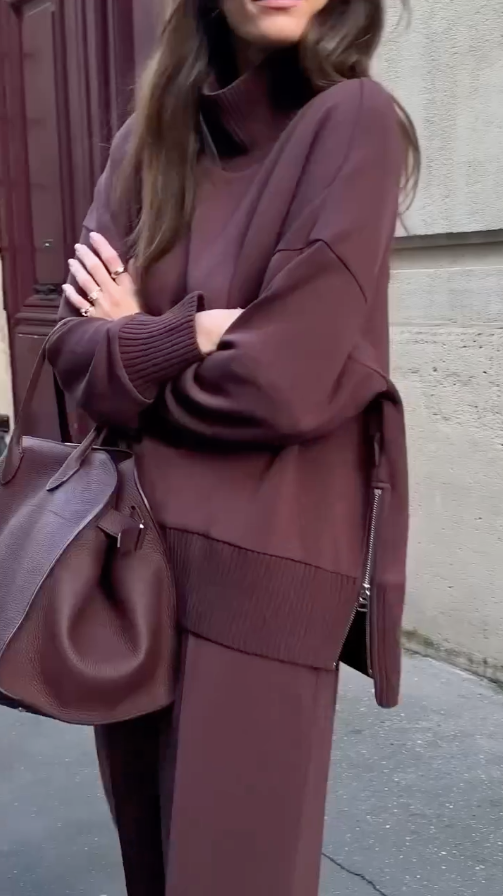 Valentina – Set in maglia con felpa morbida e pantaloni eleganti 2