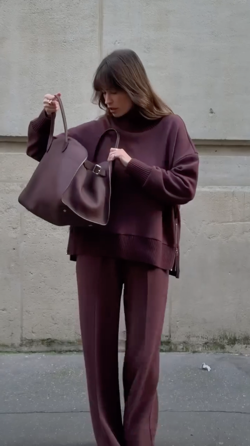Valentina – Set in maglia con felpa morbida e pantaloni eleganti 5