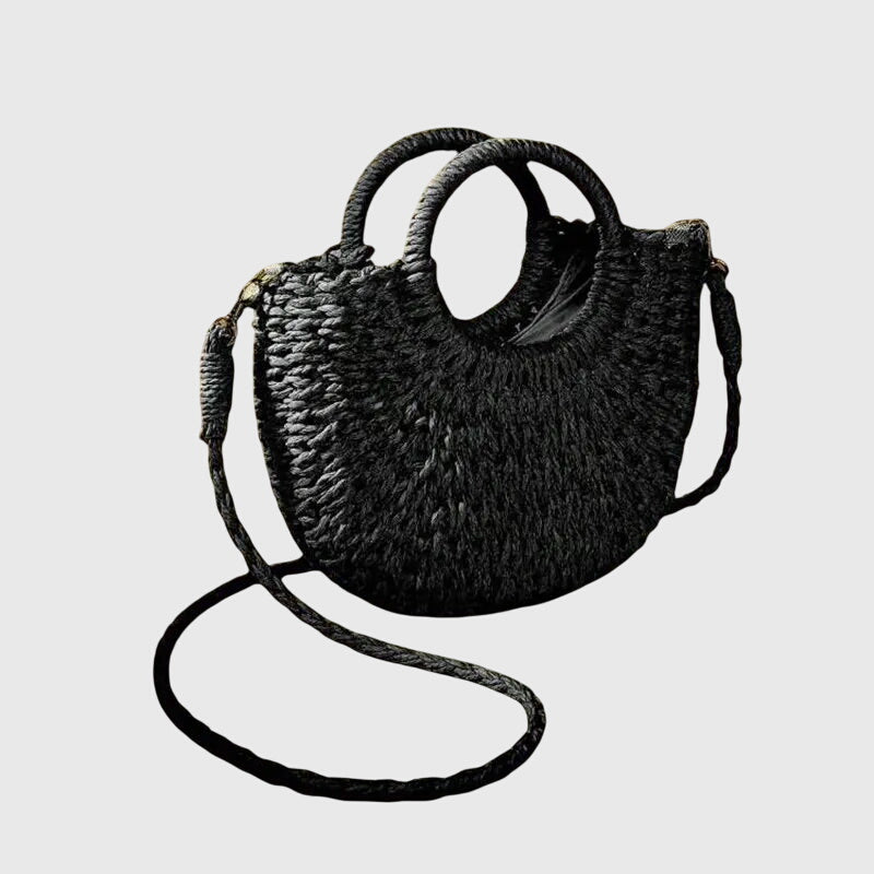 Chiusura e dettagli della tracolla della borsa a spalla Clara, per un look sicuro e stiloso.