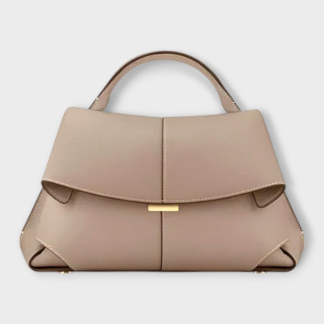 Borsa a tracolla di lusso color bianco, angolazione laterale che evidenzia la forma strutturata e la qualità dei materiali.