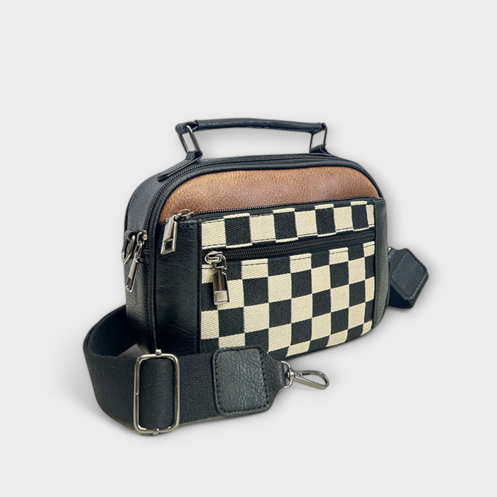 Borsa a tracolla Vera colore marrone, angolazione laterale che mostra la profondità e la struttura.